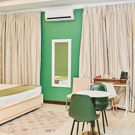 Hotel Amaranth Νταρ ες Σαλάμ Εξωτερικό φωτογραφία