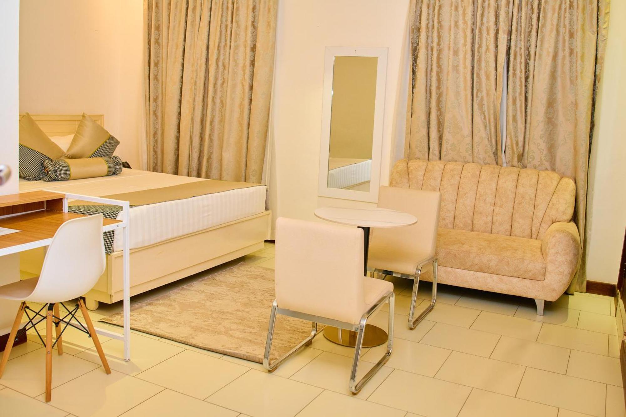 Hotel Amaranth Νταρ ες Σαλάμ Εξωτερικό φωτογραφία